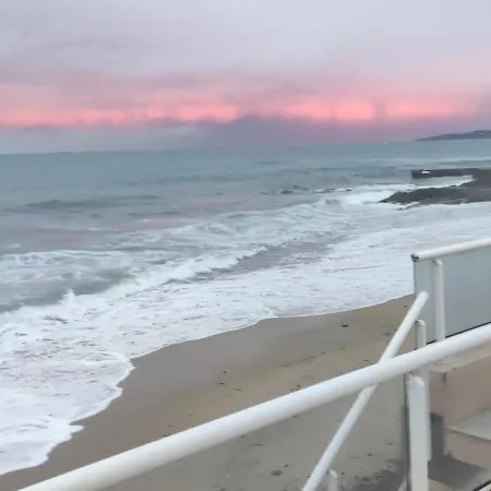 Sur La Maxime Sainte-Maxime